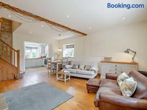 1 Bed in Shaftesbury oc-48717 - Image 2