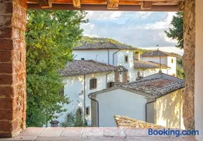 ISA-Farmhouse with swimming-pool in Chianti-area in the middle of Tuscan nature - Image 1