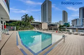 Ocean and Canal View Condo Resort Hallandale 1006 - Image 3