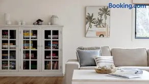 Between Two Blues Beach House - Image 4
