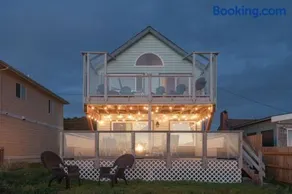 Steps From The Beach! HotTub, $1M Ocean View, Deck - Image 3