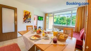 KARL Haus KMB Seeappartement am Ossiacher See, Hallenbad, Skiarena Gerlitzen - Image 1