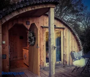 Apple Tree Cabin - Image 5