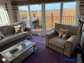 Turnberry Holiday Park Amazing Sea View - Image 3