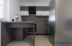 Amazing Apartment In Kustici, Novalja - Image 4
