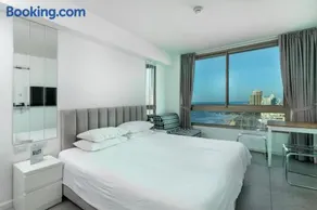 Netanya SeaView ApartHotel - Image 2