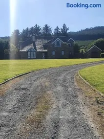 The Mountain Lodge Slievenamon spacious 4 bedroom house - Image 3