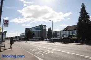 Laburnum Guest House - Heathrow London T5 - Image 5