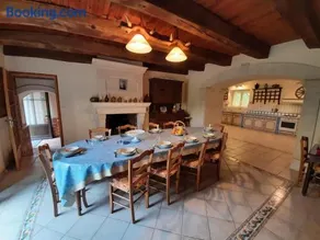 Gîte familial avec jardin, cheminée et équipements bébé – Bellevigne, Charente - Image 1