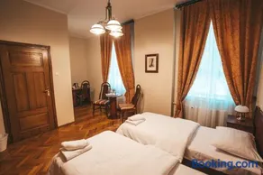 Pałac Sieniawa - Image 2