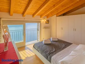 EnjoyIseoLake - Vittoria - Casa vacanze su 2 piani con vista lago e piscina - Image 4