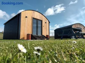 Castledarcy Glamping - Image 1
