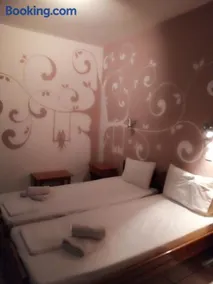 Alexandra rooms - Image 3
