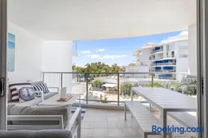 Hervey Bay 50 meters from the beach, 2BR 2BA Apartment in Resort on the Esplanade with 2 Pools, Spa, Gym, and Parking - Image 2