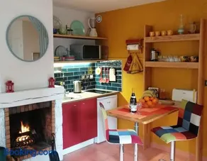 Colorful Appartement near Luz-Saint-Sauveur - Image 2