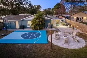 Seminole, 10 min to beach, Back yard fun, Pool & Spa STR26-00348 - Image 3
