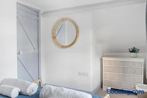 Beautiful 2 Bedroom Cottage in Oxton - Image 3