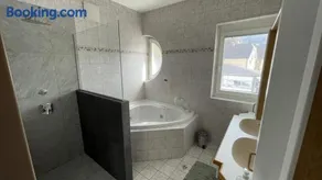 Blue Sky Rooms mit Gemeinschaftsbadezimmer - Image 3