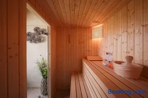 Villa adaptée aux familles avec piscine et barbecue - Image 3
