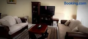 Park Apartment - Image 1