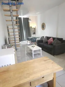 Escale Chic - Un duplex plein de style à Toulon - Image 2