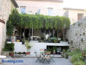 Chez Francoise - Image 2