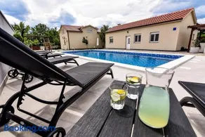 Nova Apartments - Image 2