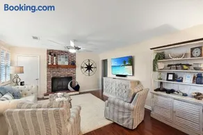 Island Time Cottage - Image 3