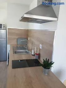 Studio lumineux Avenue Saint Maurice - Image 2
