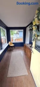 Charming Inner City Home - Image 5