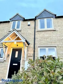 Lion Cottage, Broadway - Image 2