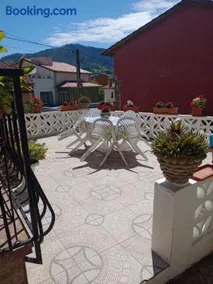 CASA EL CASTAÑÉU - Image 1