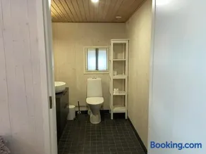 Luxury Cottage and Sauna Space - Image 5