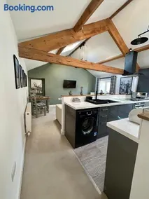 Red Rose Cottage - Image 1