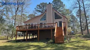 Milly Villy Lake House - Image 1