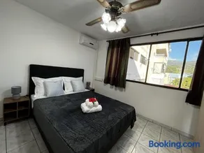 NEW Maeva Lodge - Parking, AC, Netflix & Wifi - Image 1
