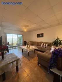 Large Vacation Apartment With A Stunning View In Isfiya, Mount Carmel - דירת נופש עם נוף מדהים בעספיא - Image 2