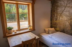 Skålsjögården Timber Lodge - Image 2