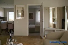 The Elegant Escape - Image 5