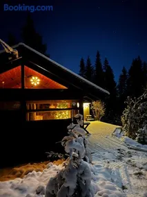 Ål-hytte i Snertingdal på solrik tomt med suveren beliggenhet - Image 1