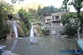 Kempty Lake Waterfall Resort - Run by Anaysha Group - Image 4