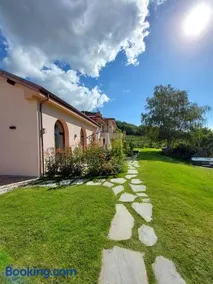 Agriturismo Peq Agri-Resort Tovo - Image 1