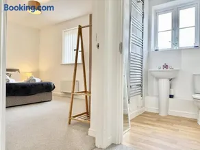 K Suites - Teeswater Walk - Image 4