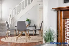 Lockerbie Townhome - Steps to Mass Ave - Sleeps 8 - Family Friendly - Image 1