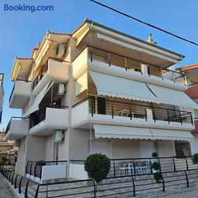 Eri Apartment - Image 3