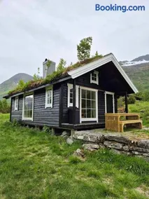 Hytta på Kvia, Rognestøyldalen - Sæbø - Image 1