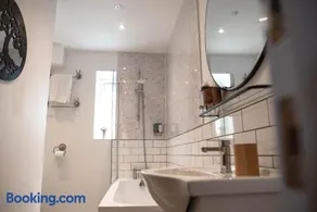 RiverTree House - Image 3