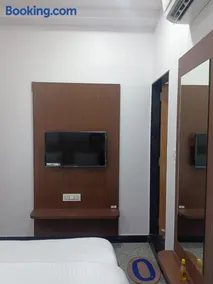 Hotel Hanuman - Image 1