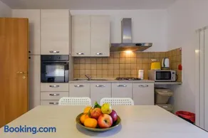 Family Friendly House Iseo Lake - Image 2