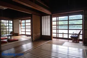 Traditional Japanese lifestyle with sea view MASUNOYA 築76年古民家 益の家 - Image 2